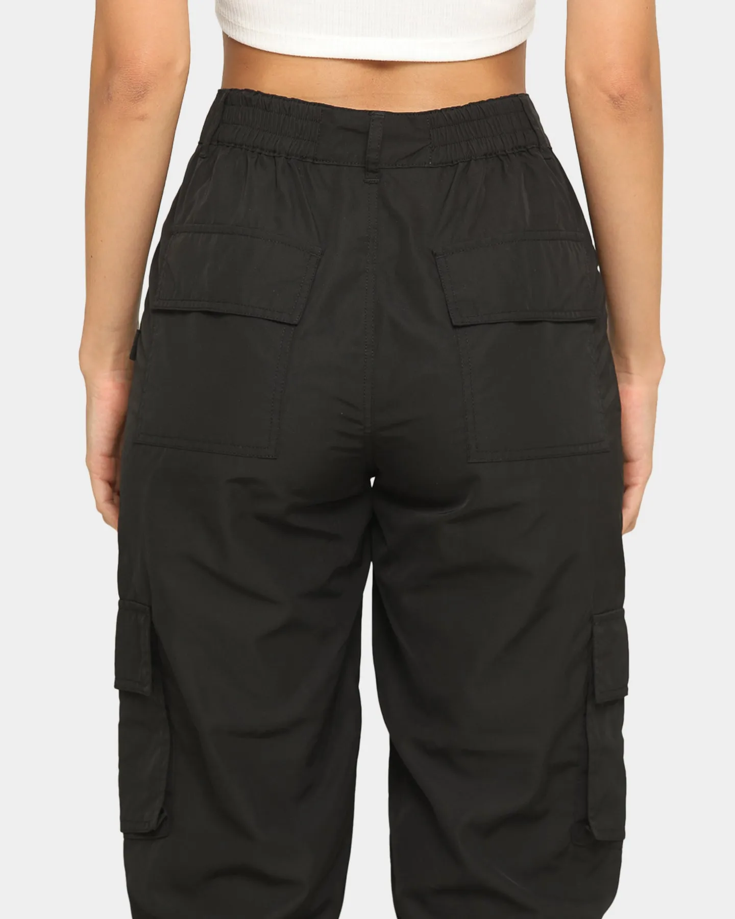 EN ES Women's Classic Cargo Pant Black