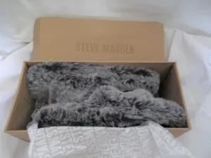 NEW STEVE MADDEN Plush Faux Fur Knit Slippers Slides L GRAY